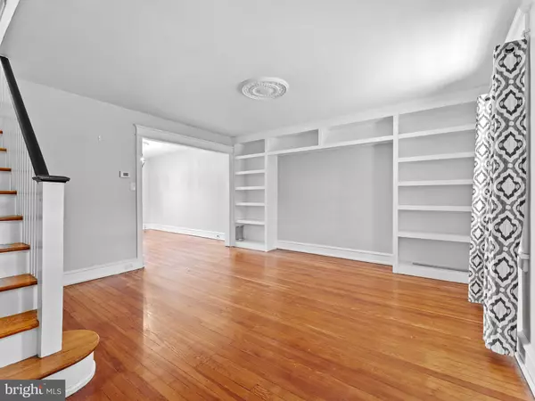 Collingswood, NJ 08108,117 DILL AVE