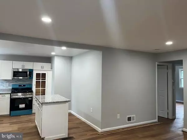 Hyattsville, MD 20781,4410 OGLETHORPE #717
