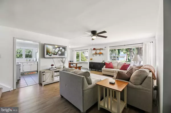 Cherry Hill, NJ 08003,1523 N BOWLING GREEN DRIVE