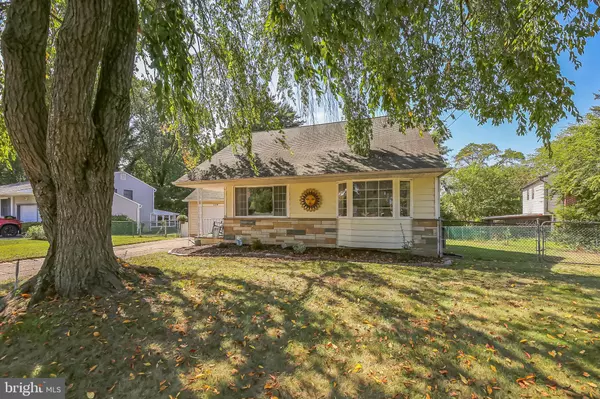 1523 N BOWLING GREEN DRIVE, Cherry Hill, NJ 08003