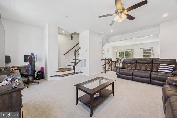 Malvern, PA 19355,142 MULBERRY DR