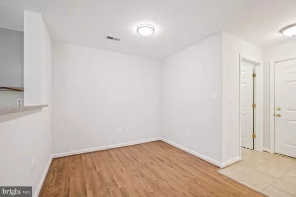 Germantown, MD 20874,18815 SPARKLING WATER DR #4-O