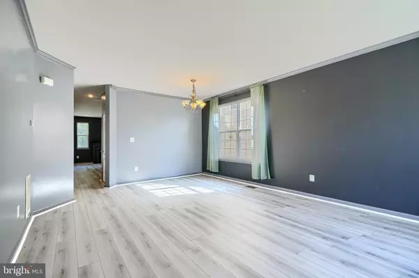 Glen Burnie, MD 21060,7207 STALLINGS DR