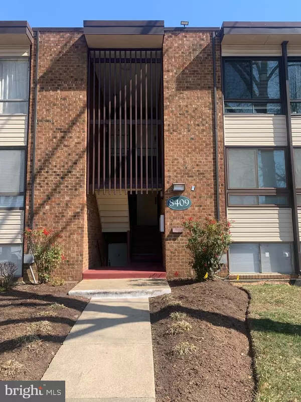 Greenbelt, MD 20770,8409 GREENBELT RD #T2