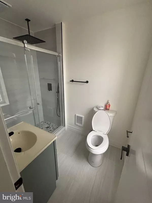 Reading, PA 19604,1120 ELM ST #2F