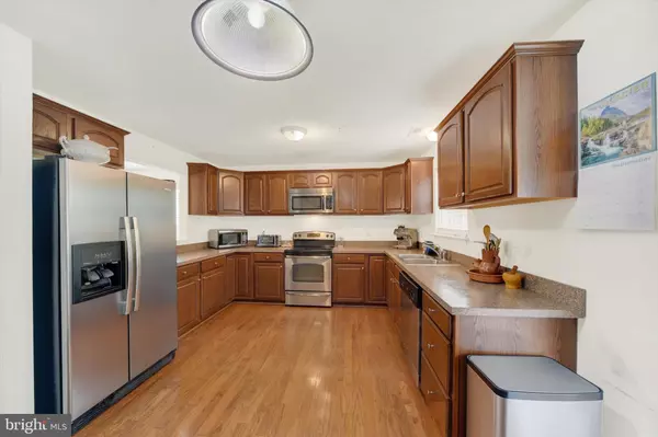 Laurel, MD 20707,7419 BERRYLEAF DR