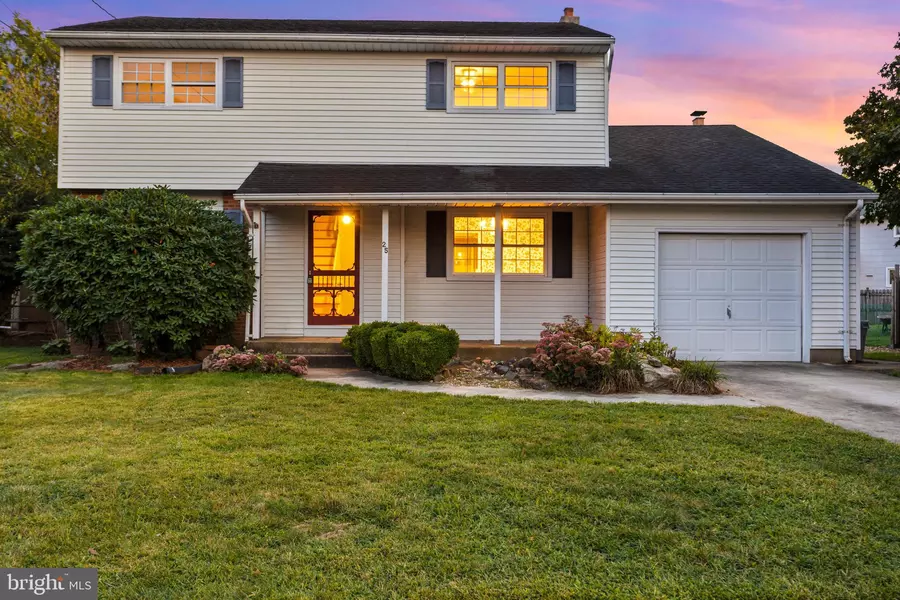 25 WALT WHITMAN WAY, Hamilton, NJ 08690