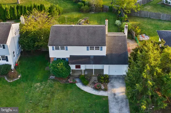 Hamilton, NJ 08690,25 WALT WHITMAN WAY