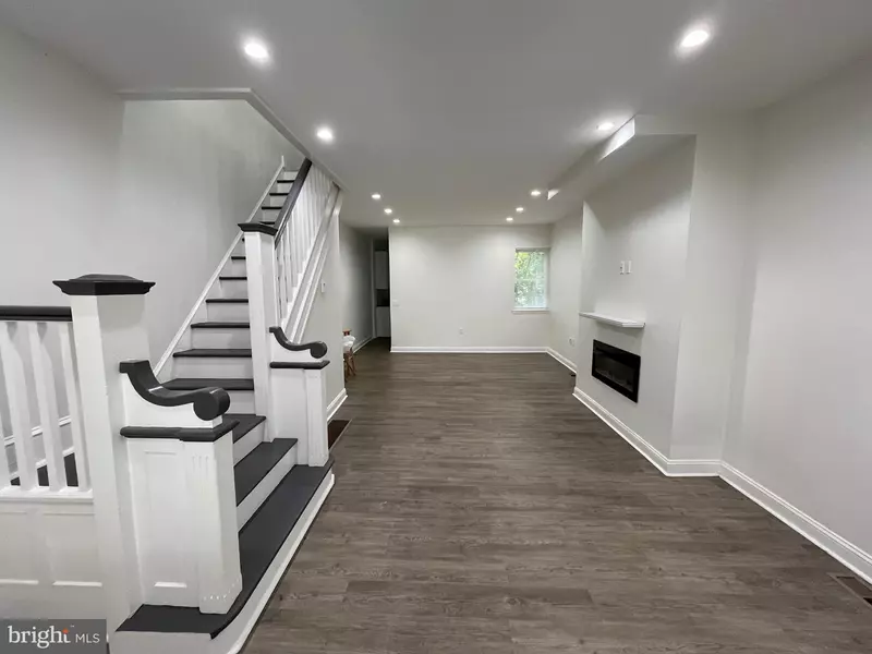 5941 CHESTER AVE, Philadelphia, PA 19143