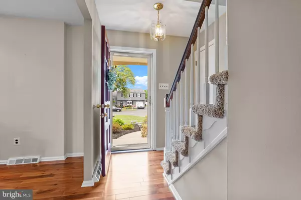 Warrington, PA 18976,983 WILSON CT