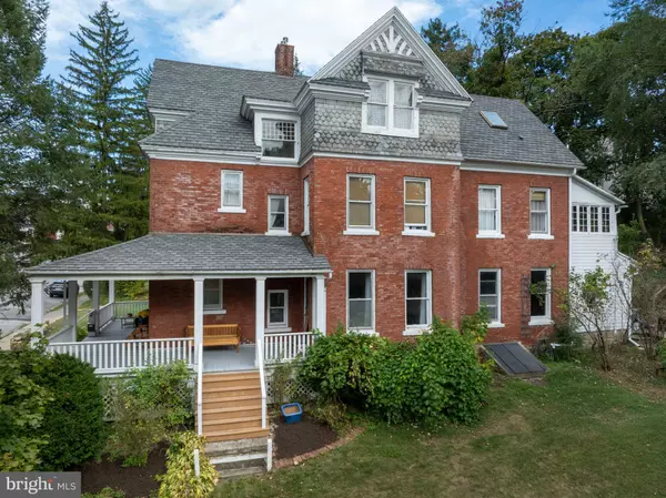 Bellefonte, PA 16823,140 E LINN ST