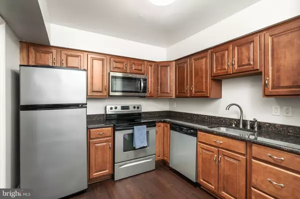 East Windsor, NJ 08520,7-A DENNISON