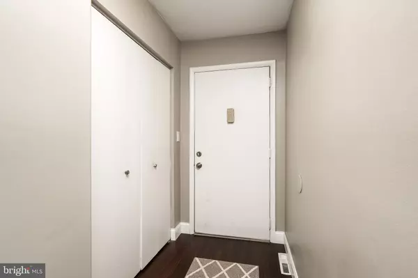 East Windsor, NJ 08520,7-A DENNISON