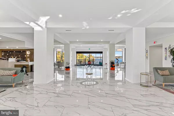 Alexandria, VA 22314,501 SLATERS LN #513