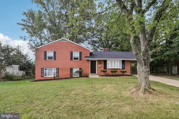 6105 HIBBLING AVE, Springfield, VA 22150