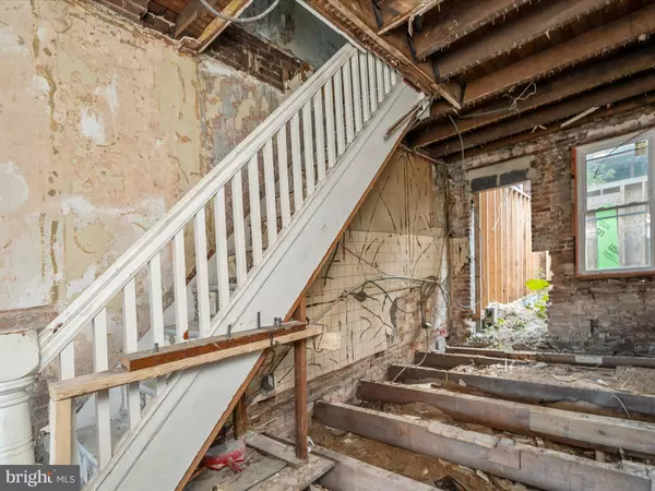 Baltimore, MD 21231,203 S MADEIRA ST