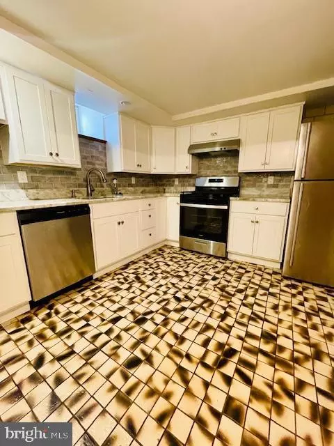 Philadelphia, PA 19148,1308 TASKER ST