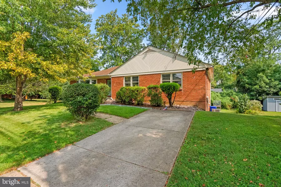 8515 FARRELL DR, Chevy Chase, MD 20815