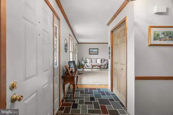 Bear, DE 19701,8 WORTHAM CT