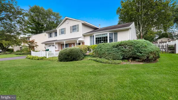 1067 LOG COLLEGE DR, Warminster, PA 18974