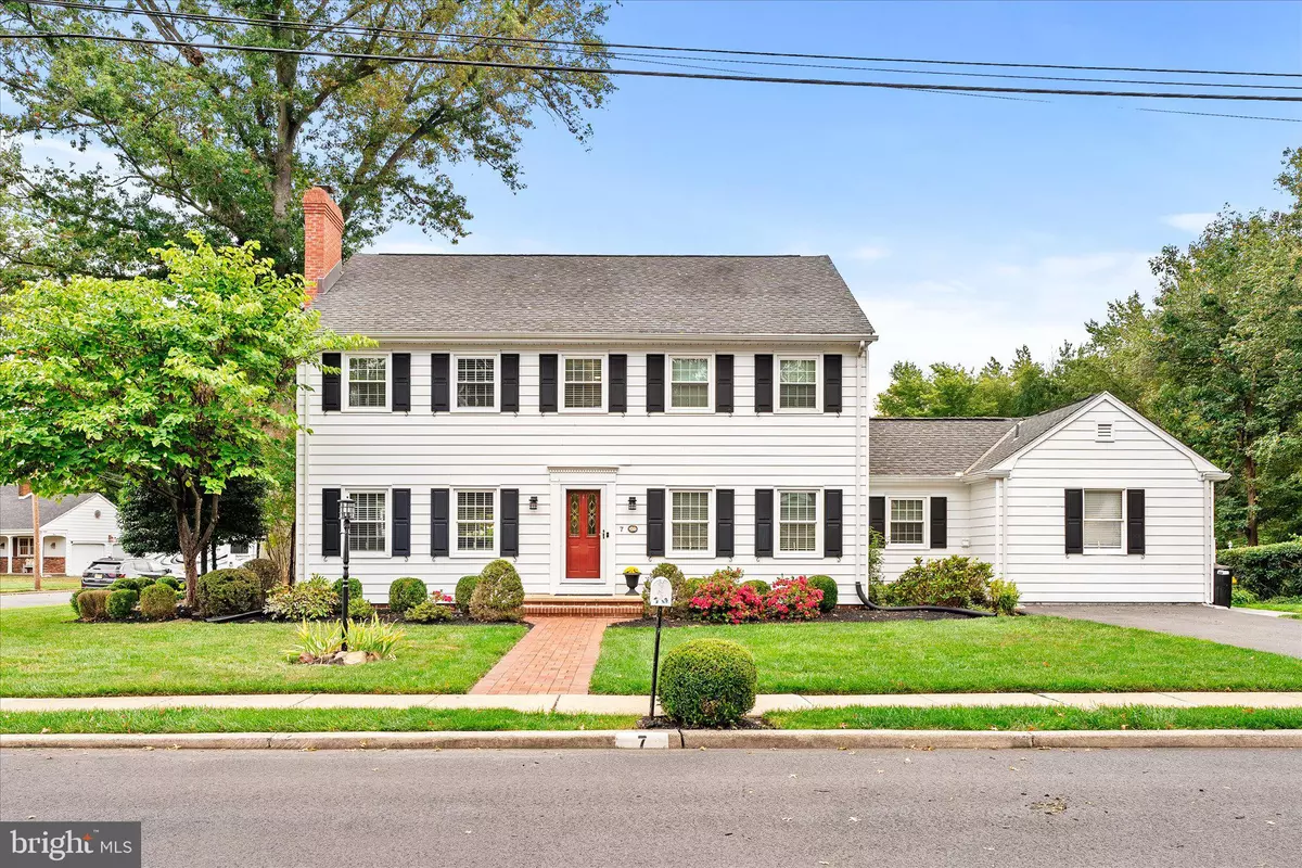 Hamilton, NJ 08690,7 BERNATH DR W