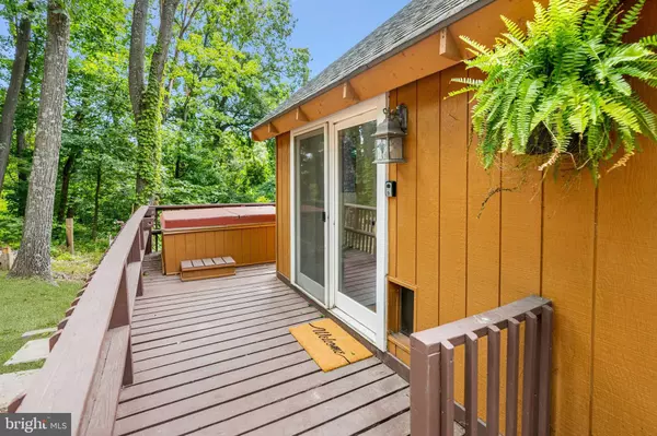 Hedgesville, WV 25427,362 TRAPPER RIDGE LN