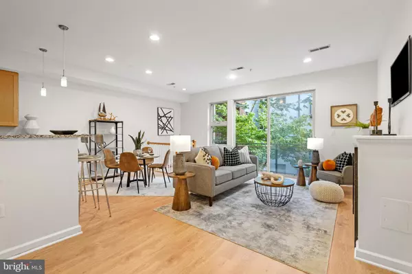 Washington, DC 20009,1421 CHAPIN ST NW #102