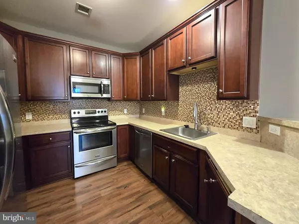 Williamstown, NJ 08094,713 VAN GOGH CT