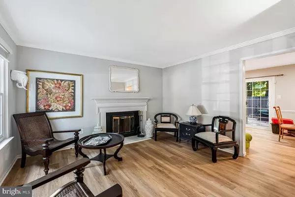 Burke, VA 22015,10117 SCHOOLHOUSE WOODS CT