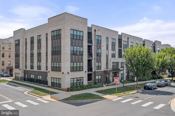 Gaithersburg, MD 20878,210 DECOVERLY DR #106