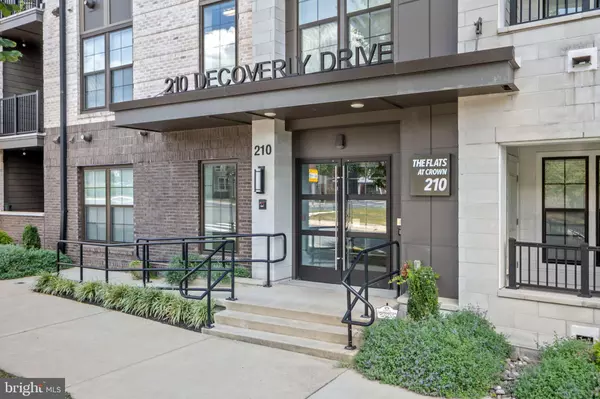 Gaithersburg, MD 20878,210 DECOVERLY DR #106