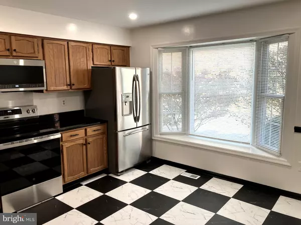 Oakton, VA 22124,10195 VALENTINO DR