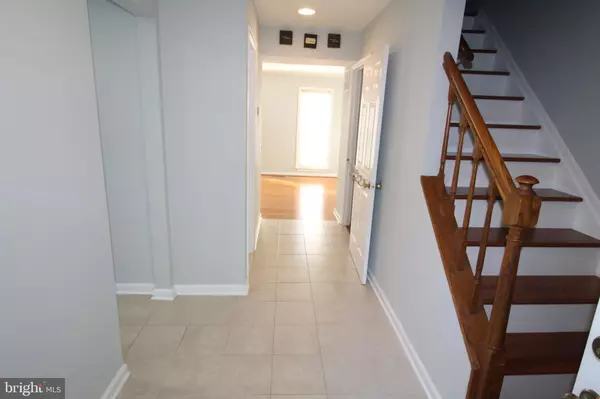 Burke, VA 22015,10089 BUNKER WOODS CT