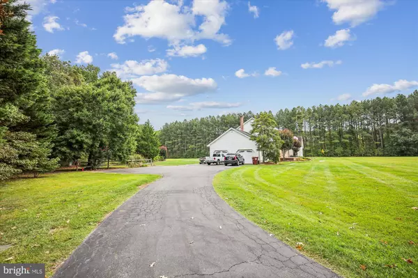 Easton, MD 21601,9517 GULLEYS COVE LN