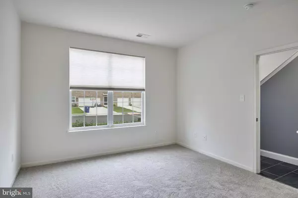 Glassboro, NJ 08028,490 N PALACE DR