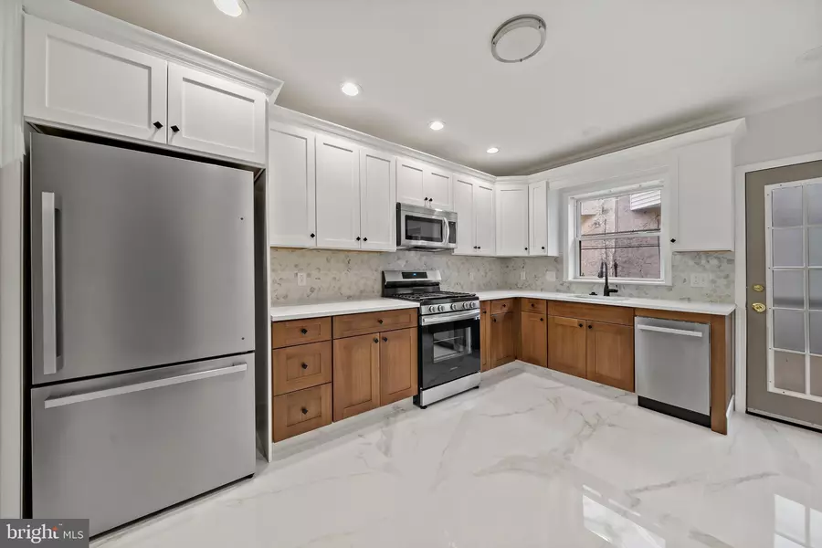 2630 S ROSEWOOD ST, Philadelphia, PA 19145