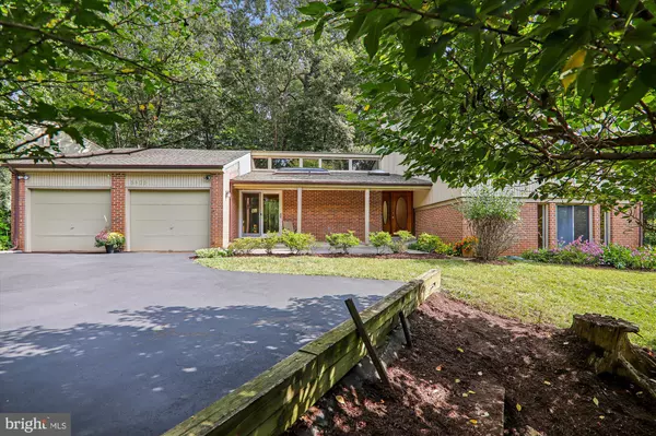 Rockville, MD 20854,8805 HIDDEN HILL LN