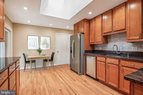 Rockville, MD 20854,8805 HIDDEN HILL LN