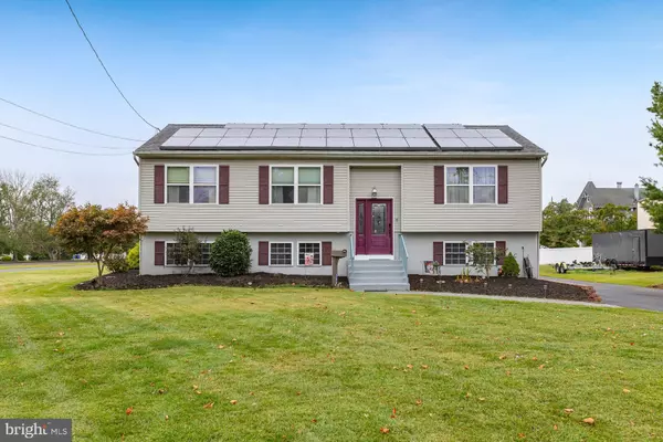 180 E WARREN AVE, Sewell, NJ 08080