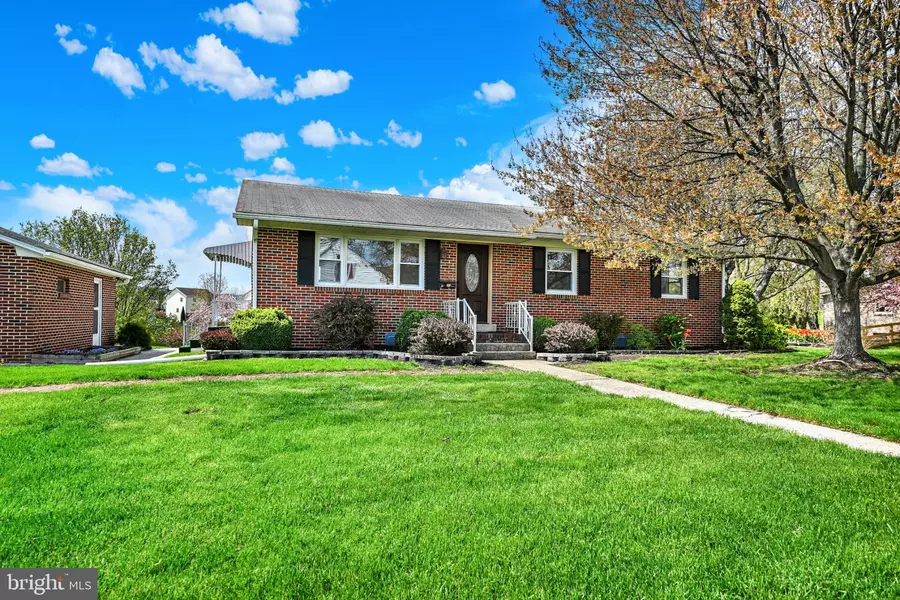 33 RIDGE AVE, Biglerville, PA 17307