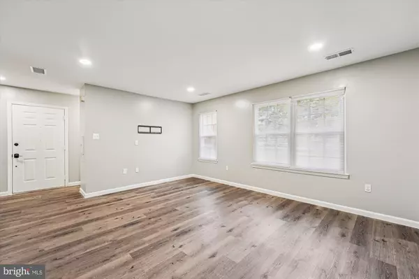 Waldorf, MD 20603,6302 WHISTLERS PL