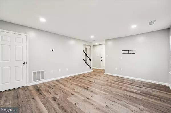 Waldorf, MD 20603,6302 WHISTLERS PL