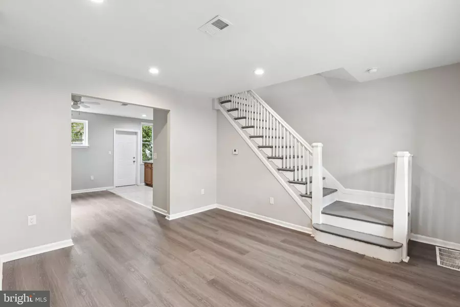 5520 MATTHEWS ST, Philadelphia, PA 19138