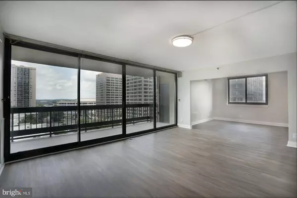 Falls Church, VA 22041,5505 SEMINARY RD #905N