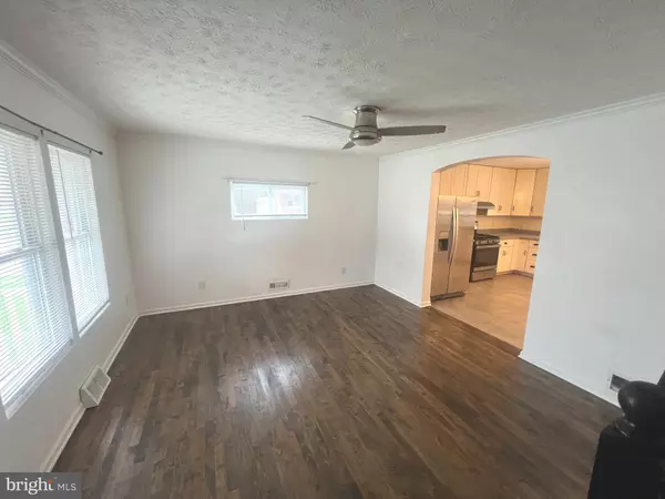 Dundalk, MD 21222,8079 WALLACE RD