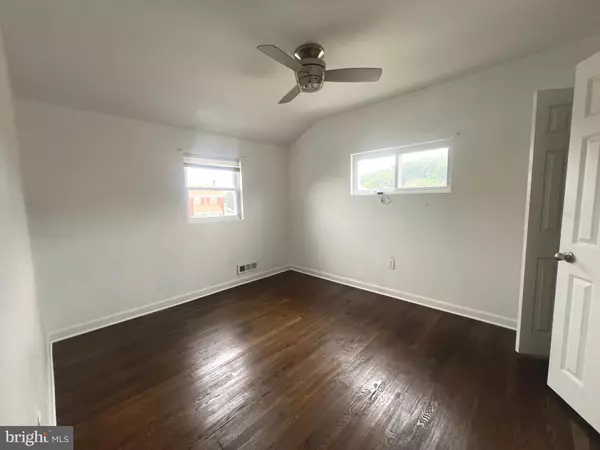 Dundalk, MD 21222,8079 WALLACE RD