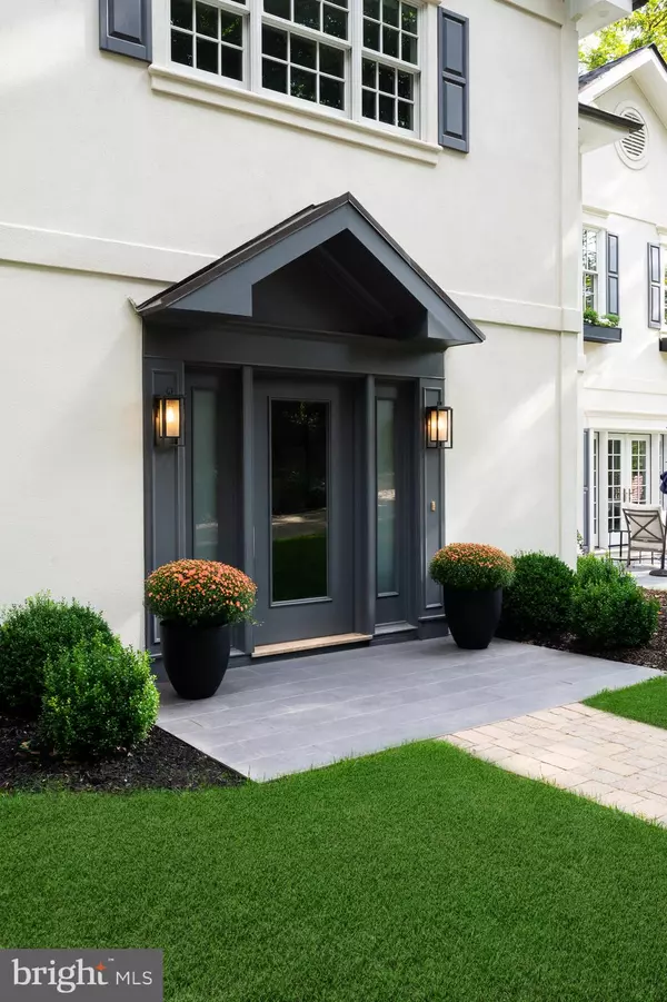 Washington, DC 20016,2913 UNIVERSITY TER NW