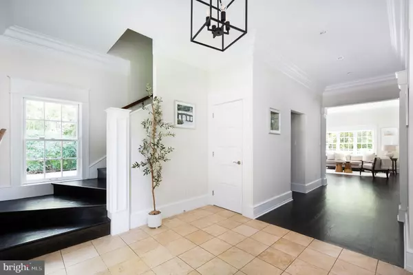 Washington, DC 20016,2913 UNIVERSITY TER NW