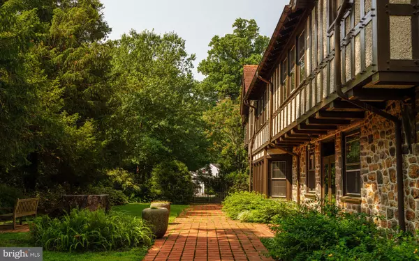 Bryn Mawr, PA 19010,408 BARBARA LN