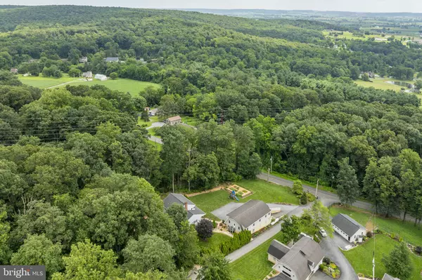 New Holland, PA 17557,259 HILL RD